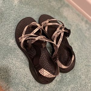 Chaco’s - Grey and White